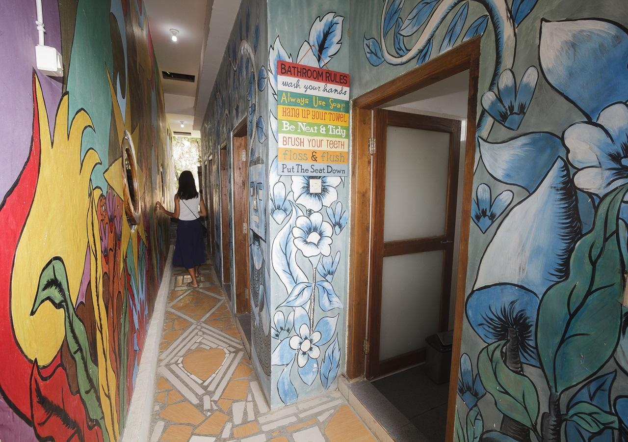 Dorme Tree Hostel Labuan Bajo Ngoại thất bức ảnh