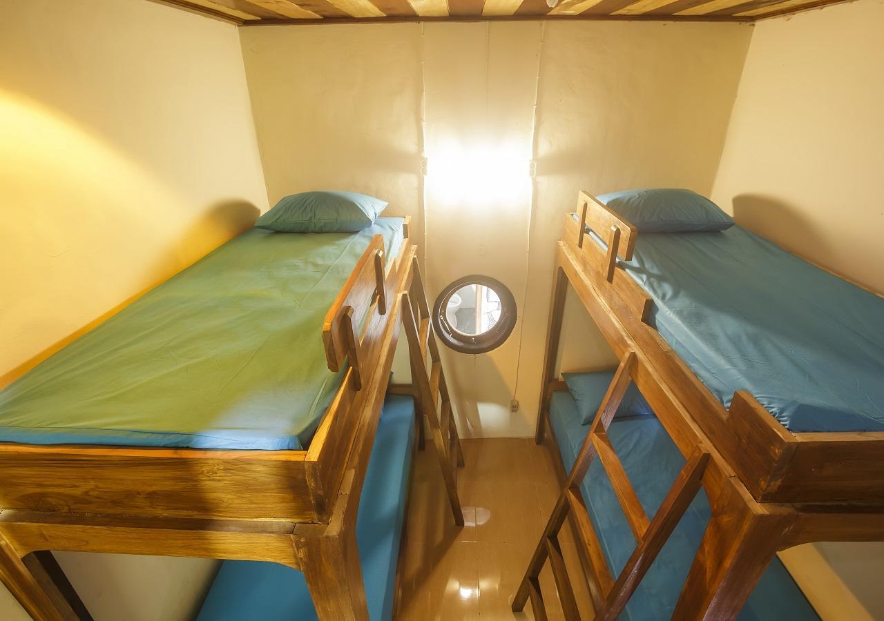 Dorme Tree Hostel Labuan Bajo Ngoại thất bức ảnh